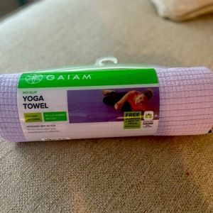 Purple yoga towel mat. NWT